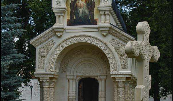 Могила князя Пожарського в Спасо-Євфімієвім монастирі