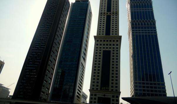 Станція метро Emirates Towers