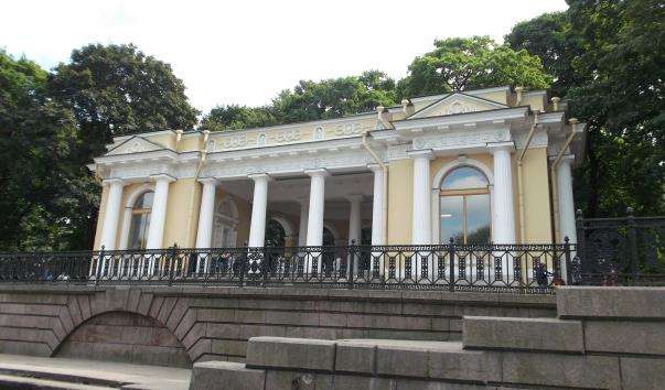Парковий павільйон «Чайний будиночок» в Санкт-Петербурзі