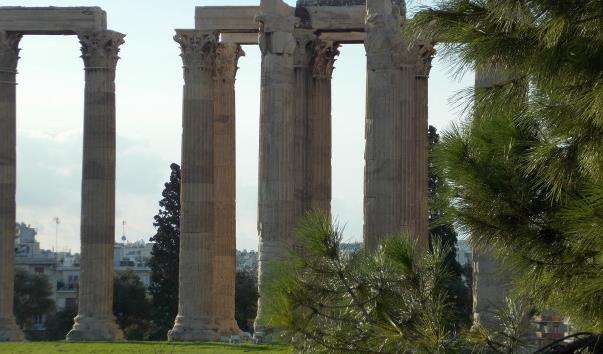 Руїни храму Зевса Немейського