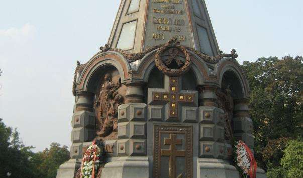 Каплиця-памятник героям Плевни