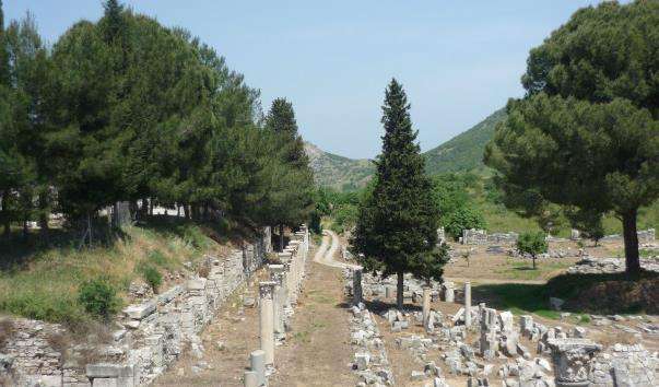 Вулиця портова Ефеса