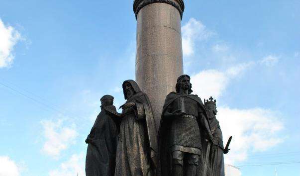 Памятник 1000-річчя р. Бреста