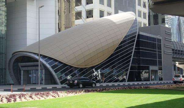 Станція метро Emirates Towers