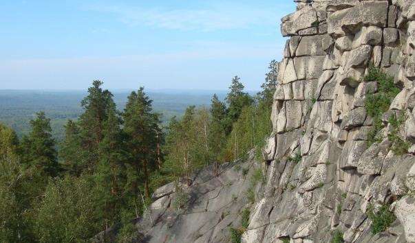 Скельний масив Аракульские Шиханы