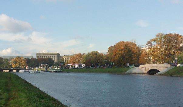 Кронверкський протоку