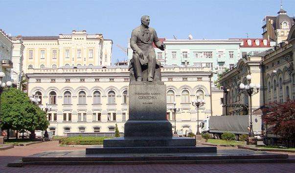 Памятник Миколі Лисенку
