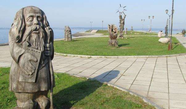 Парк деревяних скульптур в Петрозаводську