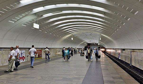 Станція метро Бабушкінський