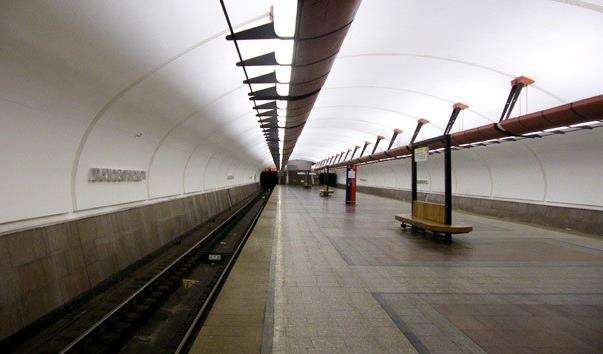 Станція метро Кожуховська