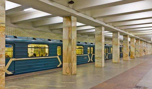 Станція метро Нові Черемушки