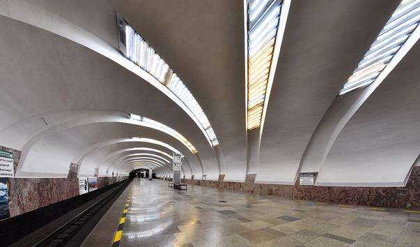 Станція метро Уралмаш