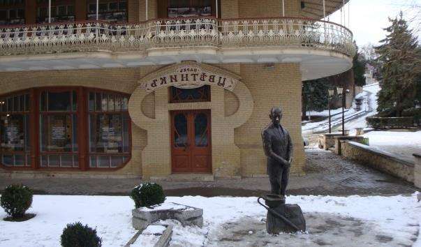 Скульптура Кіси Воробянінова