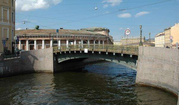 Великий Стаєнний міст