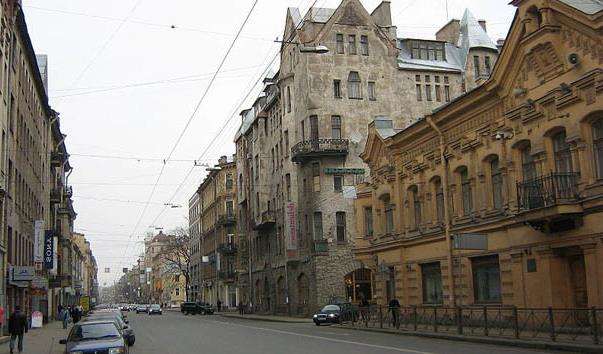 Великий проспект Петроградської сторони
