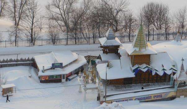 Вернісаж в Ізмайлово