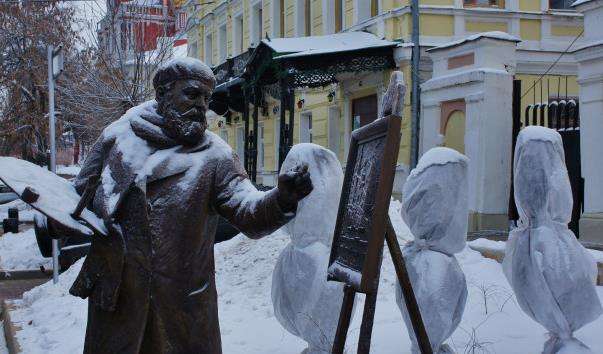 Скульптура Художник в Нижньому Новгороді