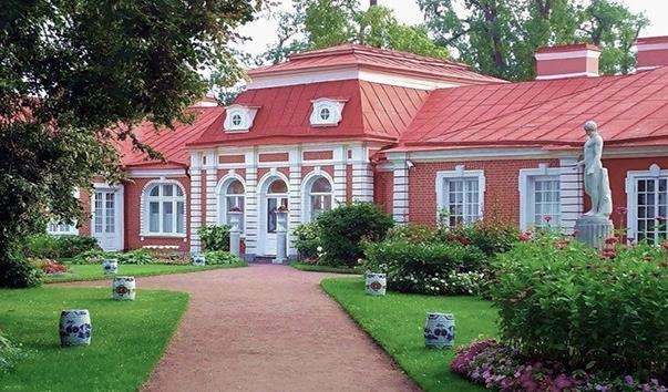 Банний корпус Монплезиру