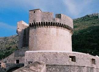 Вежа Мінчета