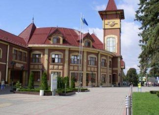 Будівля залізничного вокзалу