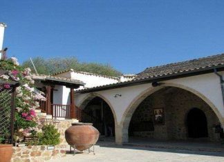 Монастир Святої Теклі