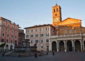 Площа Санта-Марія-ін-Трастевере