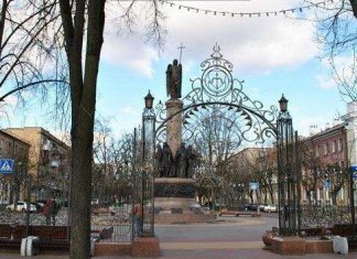 Памятник 1000-річчя р. Бреста