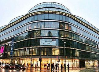 Універмаг «Галері Лафайєт» в Берліні