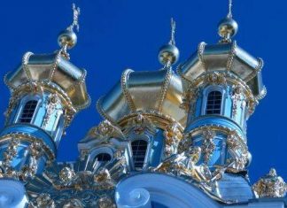 Церква вознесіння Христового в Катерининському палаці Царського Села