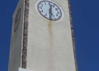 Годинна башта в Ие