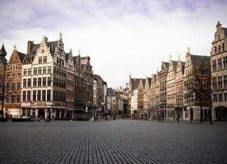 Площа Гроте-Маркт