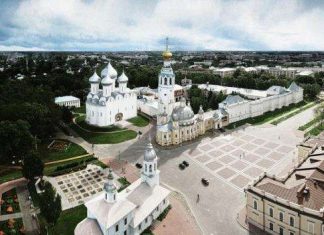 Кремлівська площа Вологда