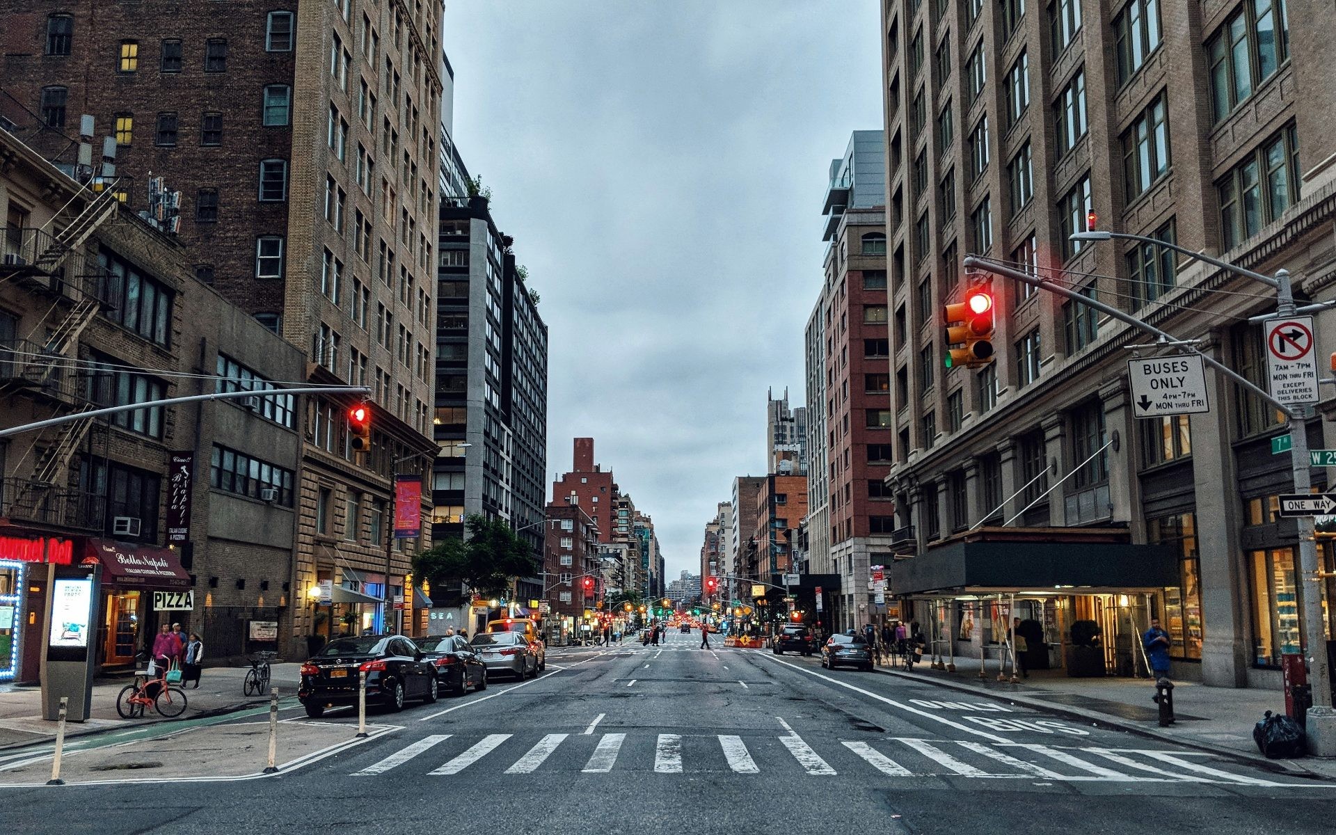 7b22821b-7724-4e56-8d59-a20a147a812c