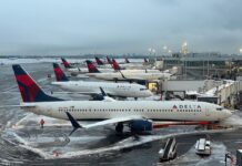 Напружений обмін Уколами в JFK: Конфлікт Пілота Delta та Диспетчера