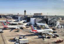 Захист Керівника American Airlines Зазнає Критики через Неточності