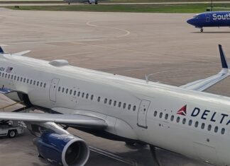 Delta Агресивно Розширюється в Ключових Хабах American Airlines: Остін та Фенікс
