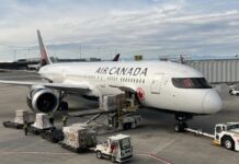Генеральний директор Air Canada залишить свою посаду на тлі мовного скандалу та питань лідерства