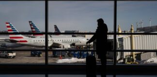 Konflikt na Bliskim Wschodzie powoduje spadek akcji linii lotniczych i zakłóca globalne podróże lotnicze