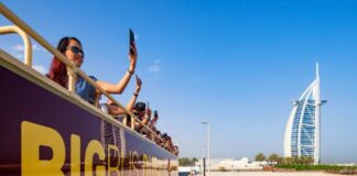 Conflito no Oriente Médio desencadeia cancelamentos de viagens nos Emirados Árabes Unidos