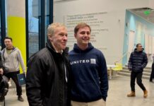 Попит на авіаперельоти залишається високим, незважаючи на конфлікт на Близькому Сході, заявив глава United Airlines