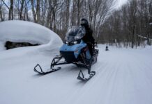Taiga Motors Націлена На Революцію Зимового Туризму З Електричними Снігоходами