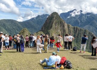 Дилема Чинчеро: чи врятує новий аеропорт Священну долину Перу чи принесе її в жертву?