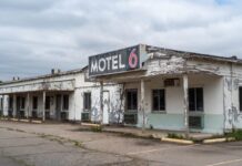 Чому варто уникати готелів, що надаються авіакомпанією при затримці рейсу