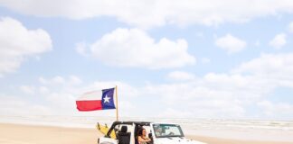 Corpus Christi: Makanan Laut, BBQ, dan Musik Live di Pantai Texas