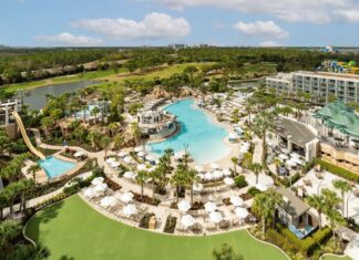 Самый большой отель Marriott в мире: Рай для родителей рядом с Disney